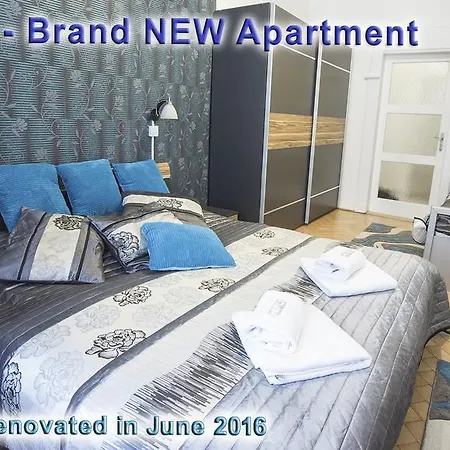 Astra 14 Apartment *
